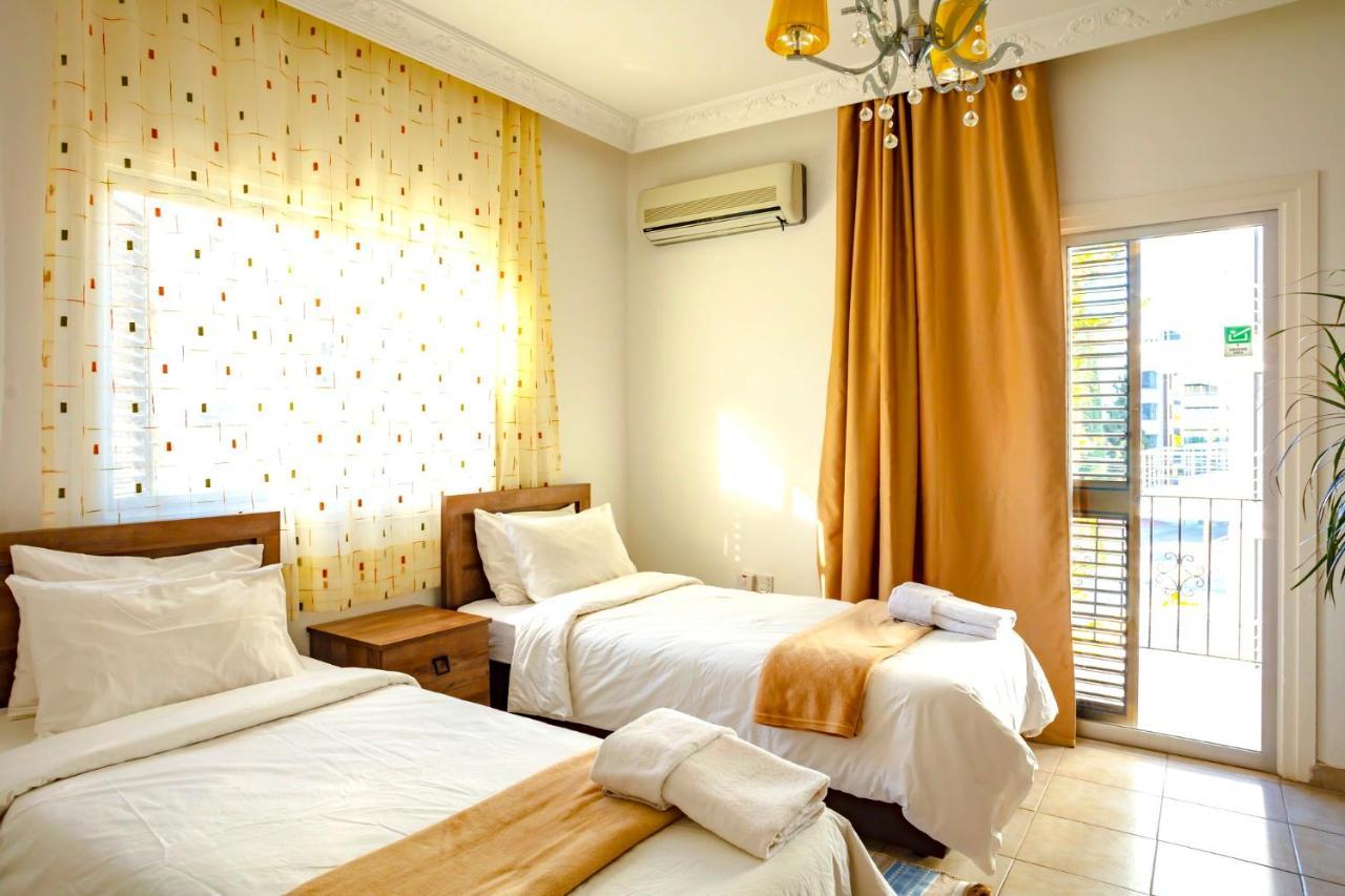 Enter Hostel Kyrenia  Extérieur photo