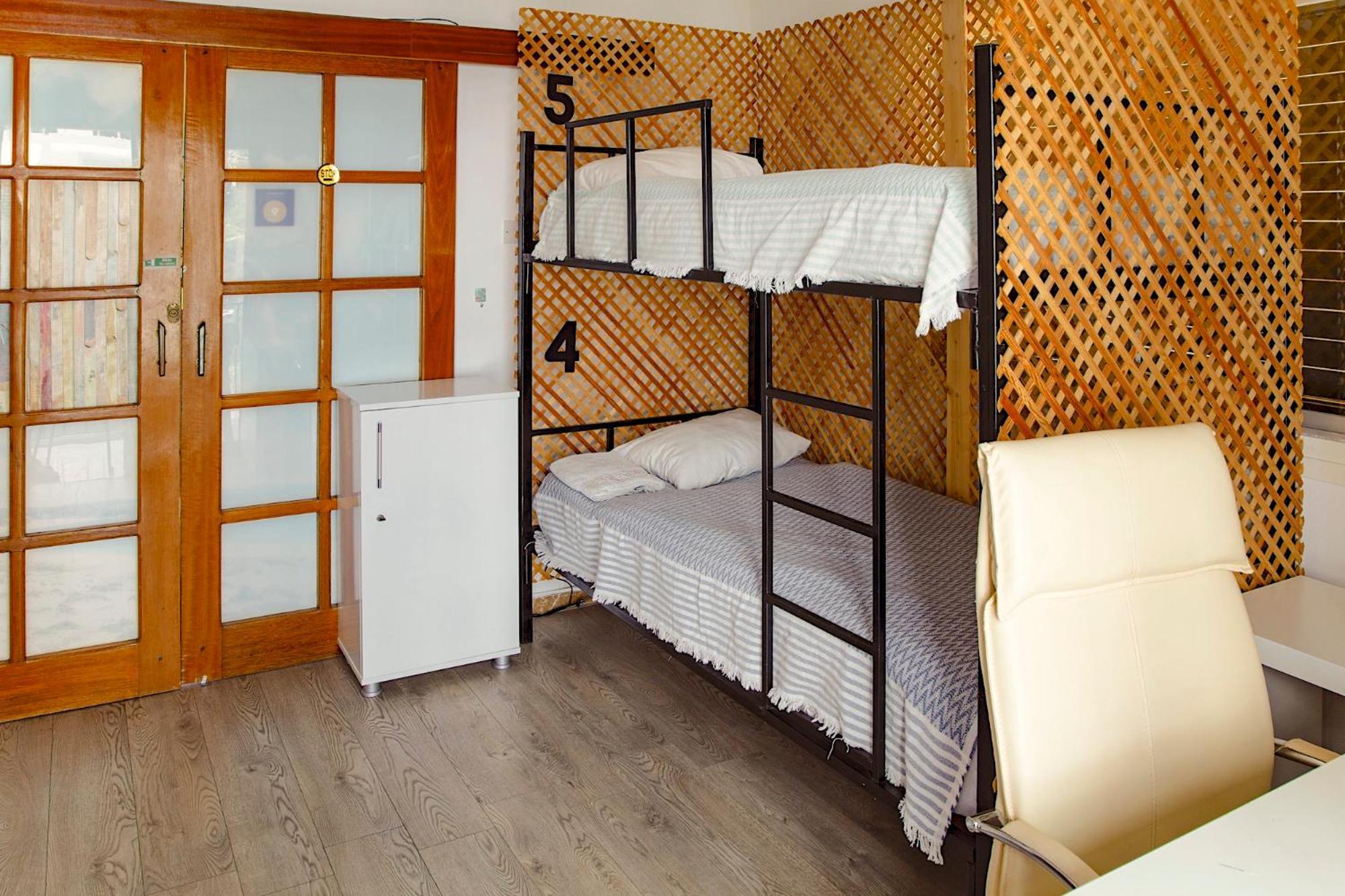 Enter Hostel Kyrenia  Extérieur photo
