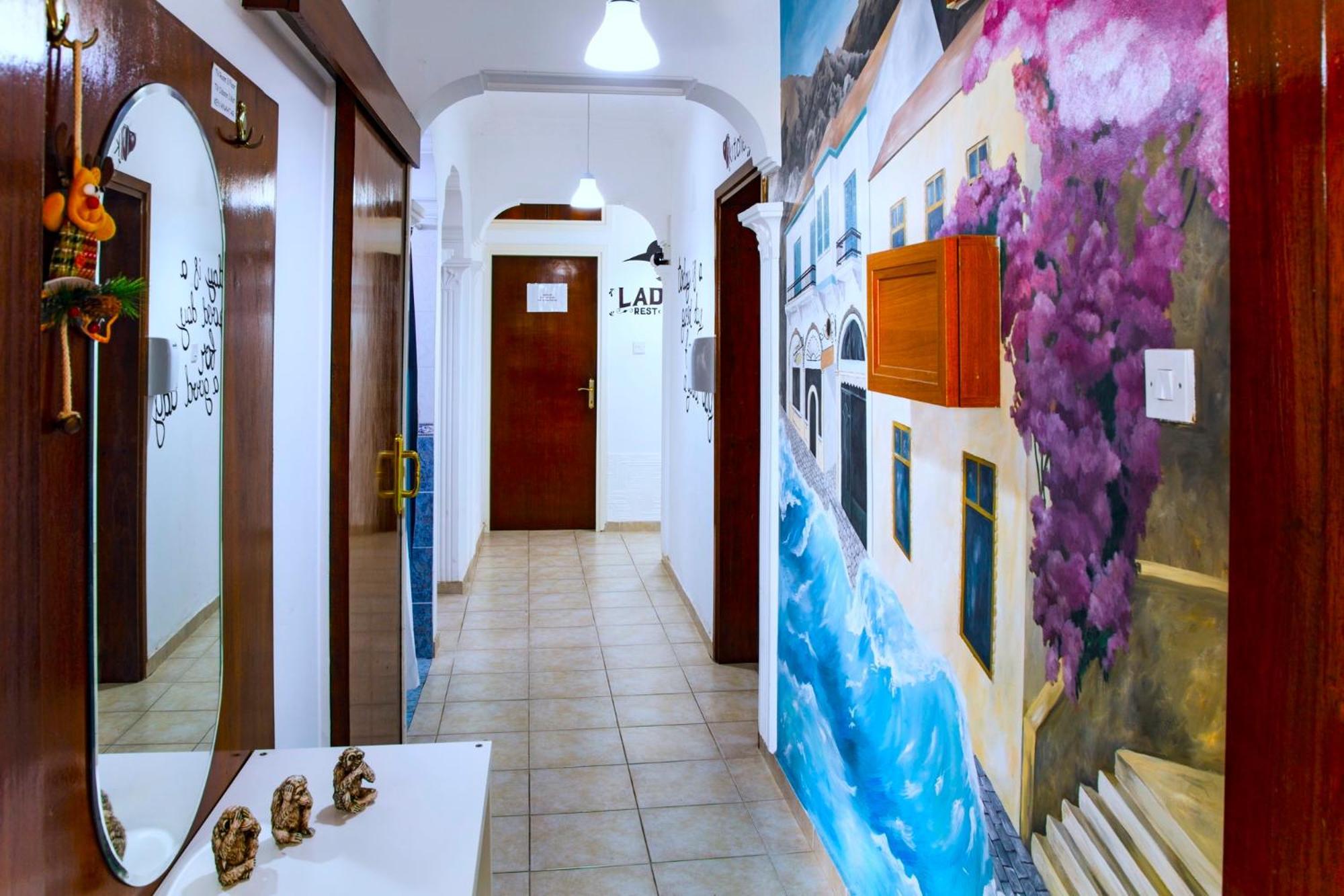 Enter Hostel Kyrenia  Extérieur photo